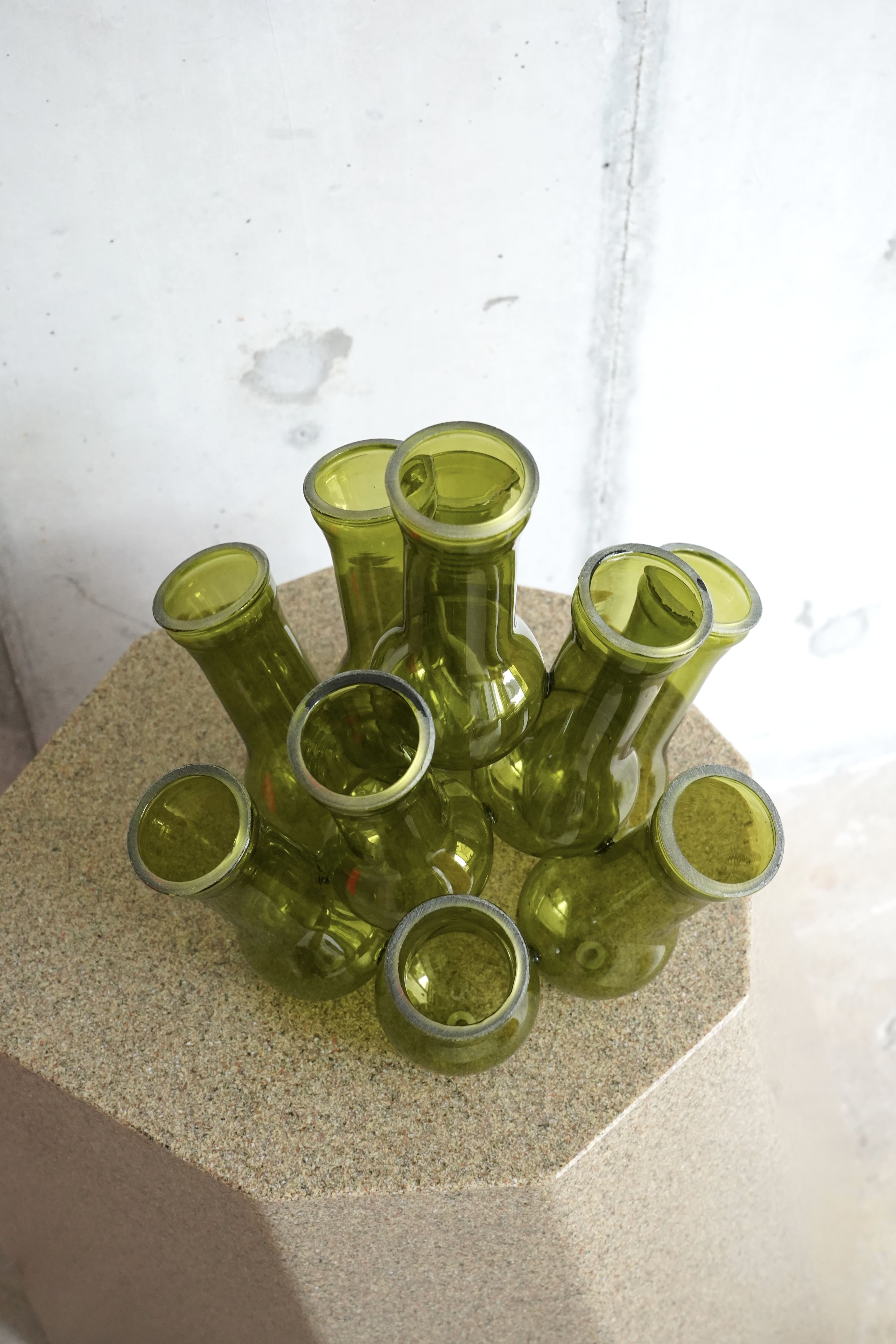 MULTI HOLE VASE (M) / green