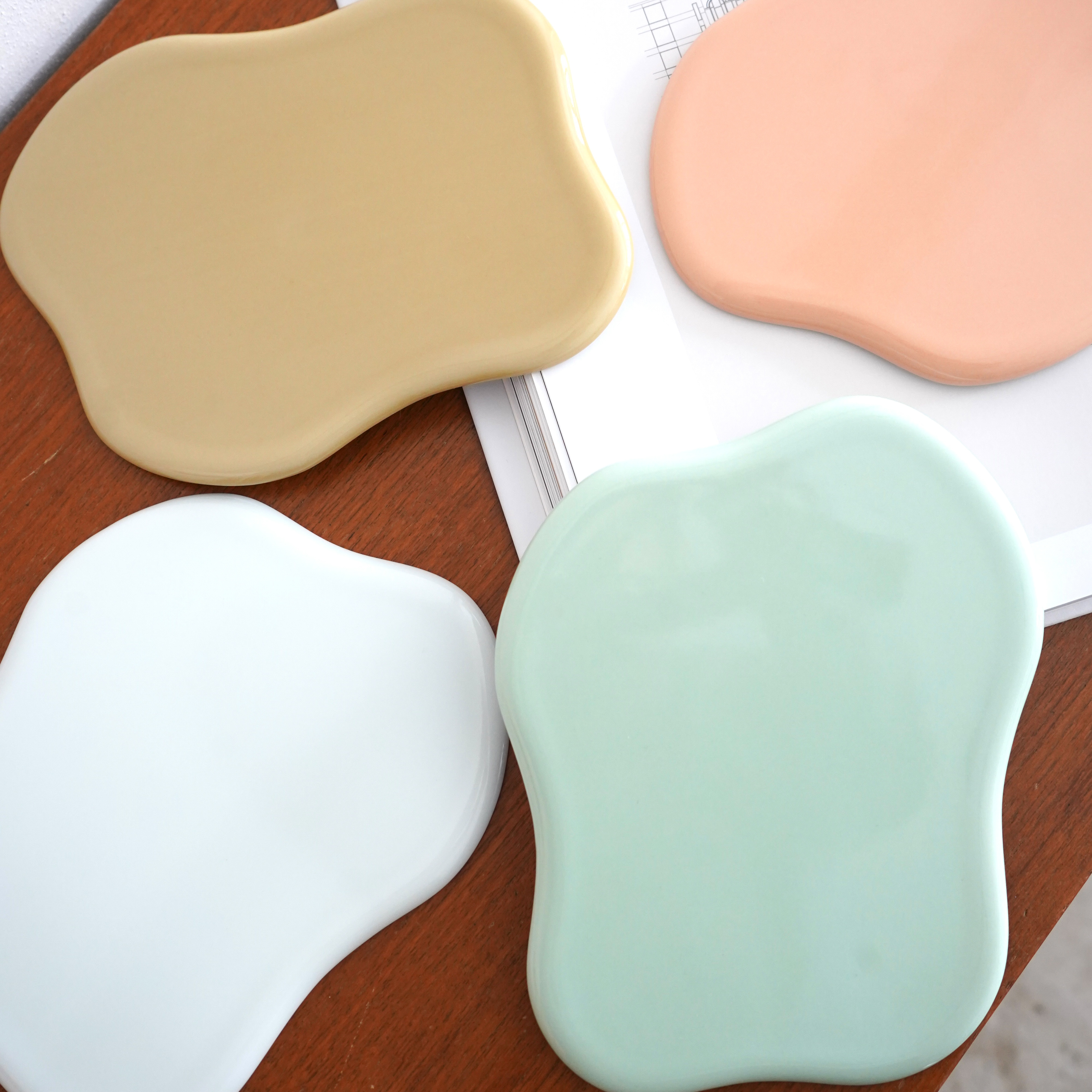 2016/ Tray color: mint
