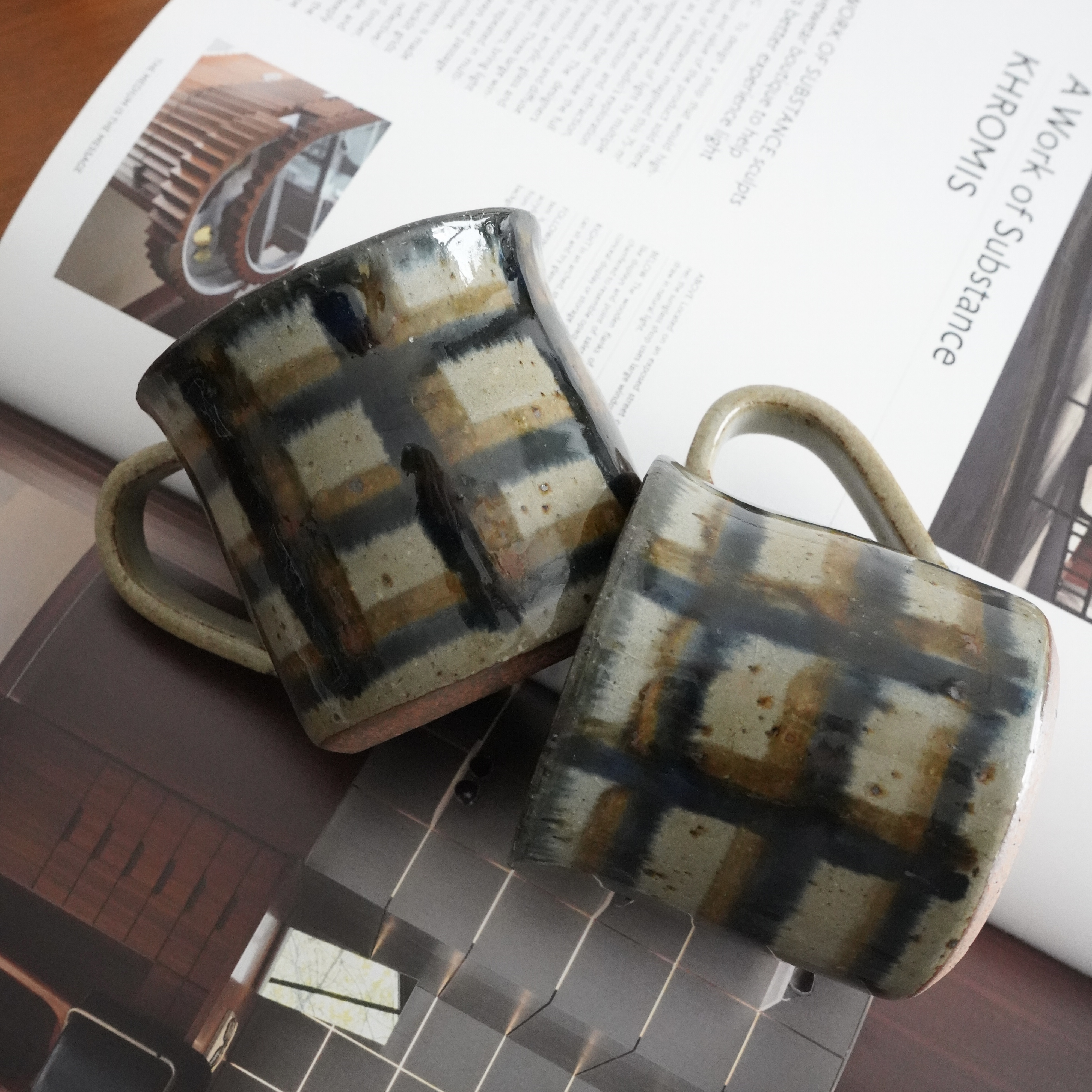 check / mug