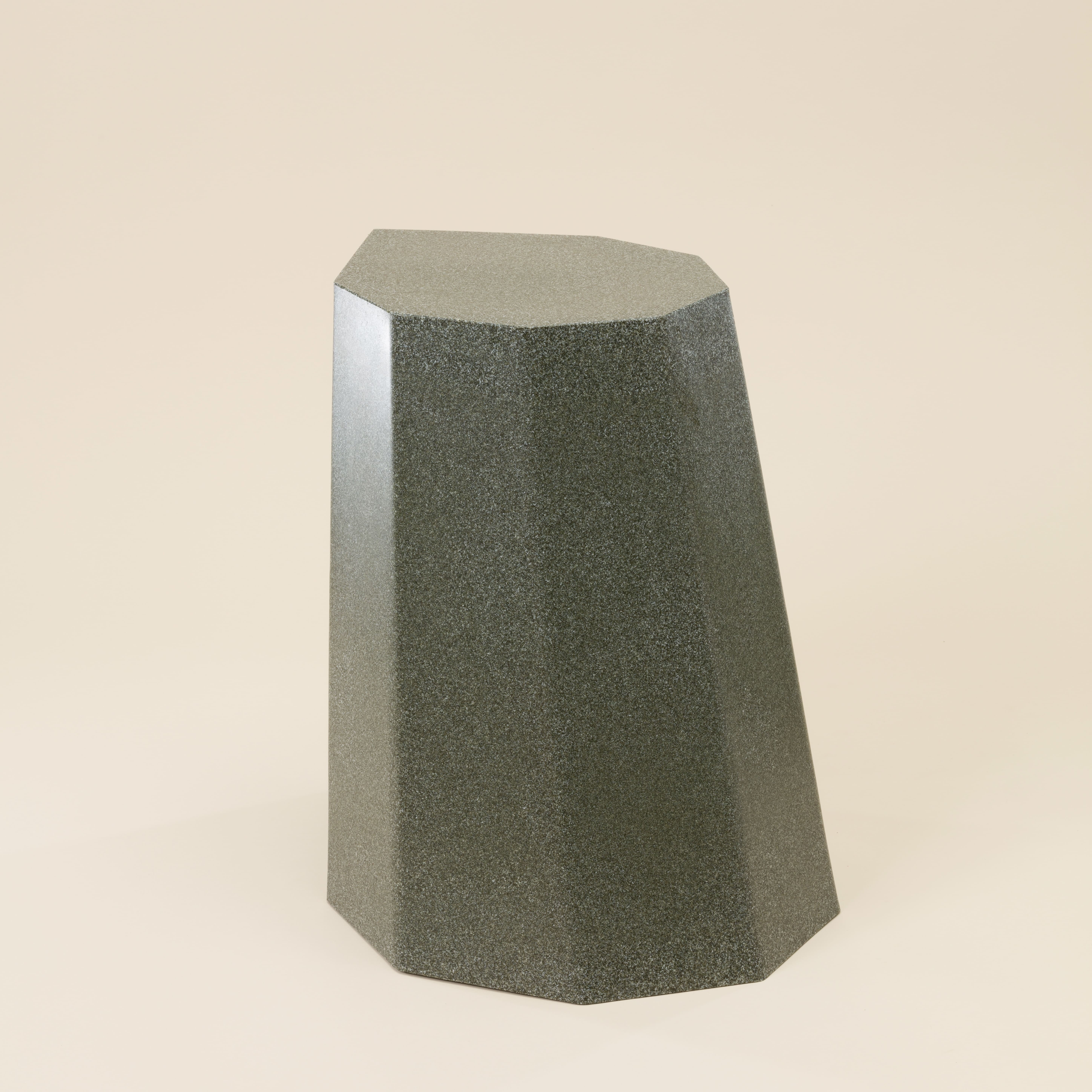 Arnold Circus Stool / Gray Marble