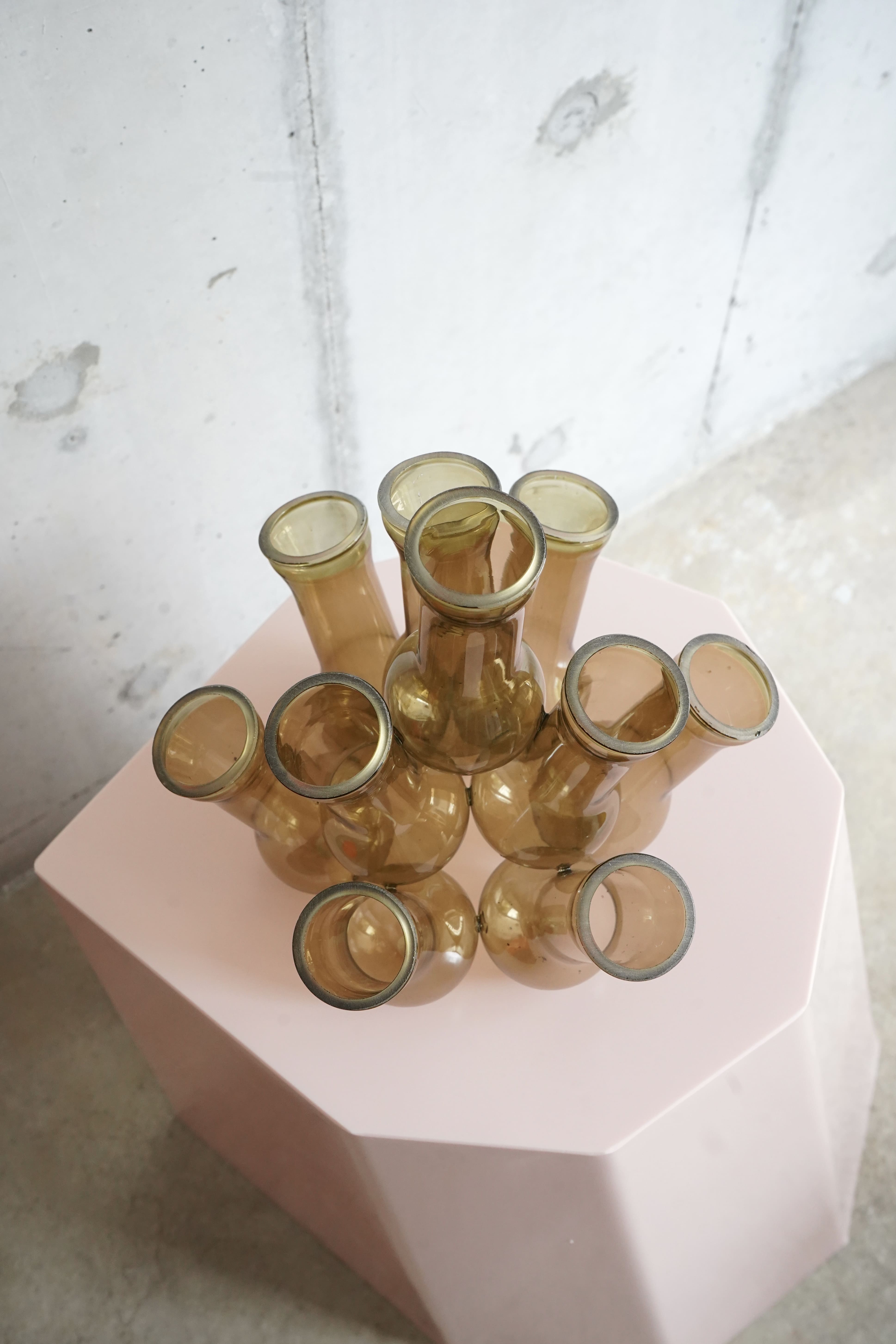 MULTI HOLE VASE (M) / brown