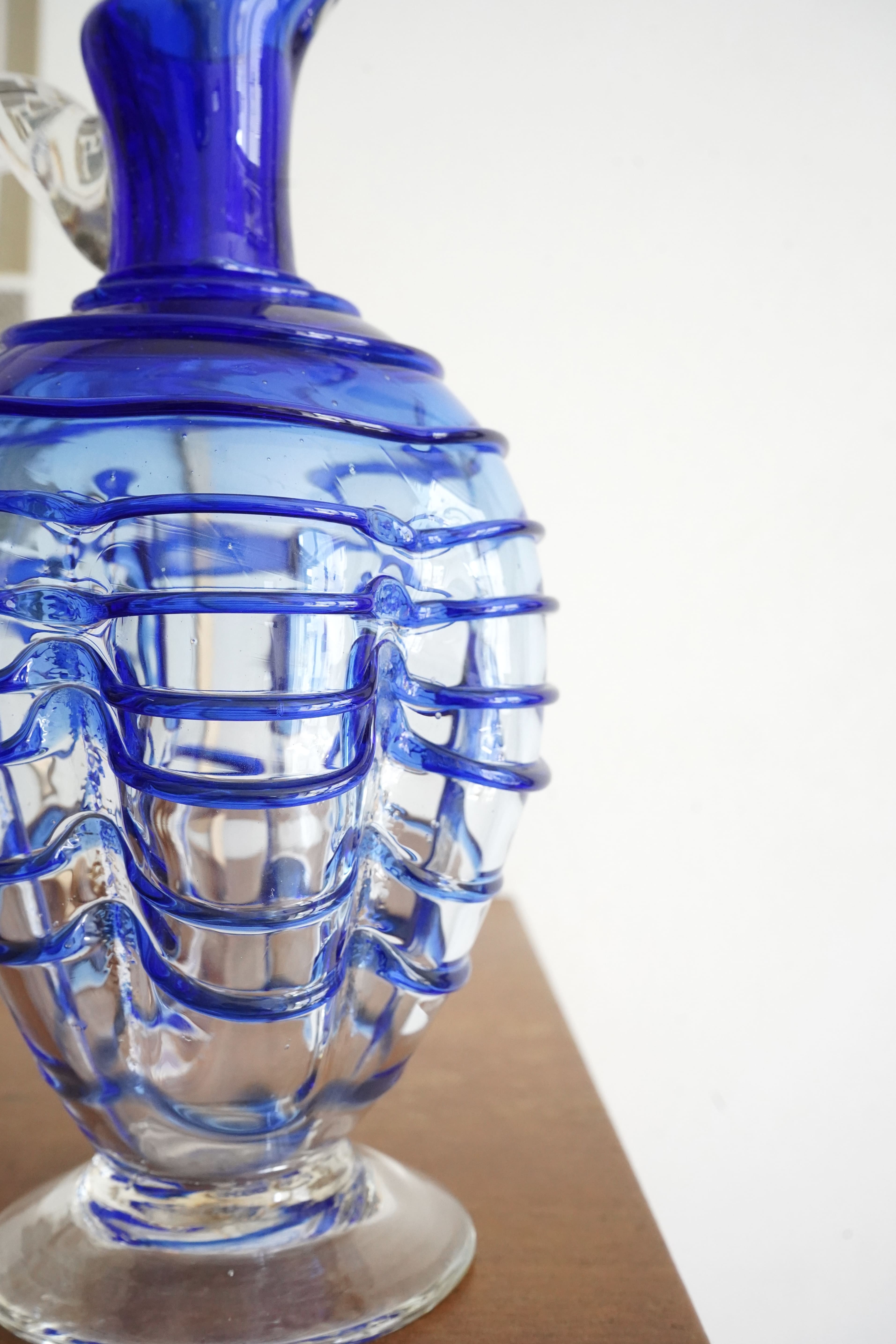 Tide Loop Vase