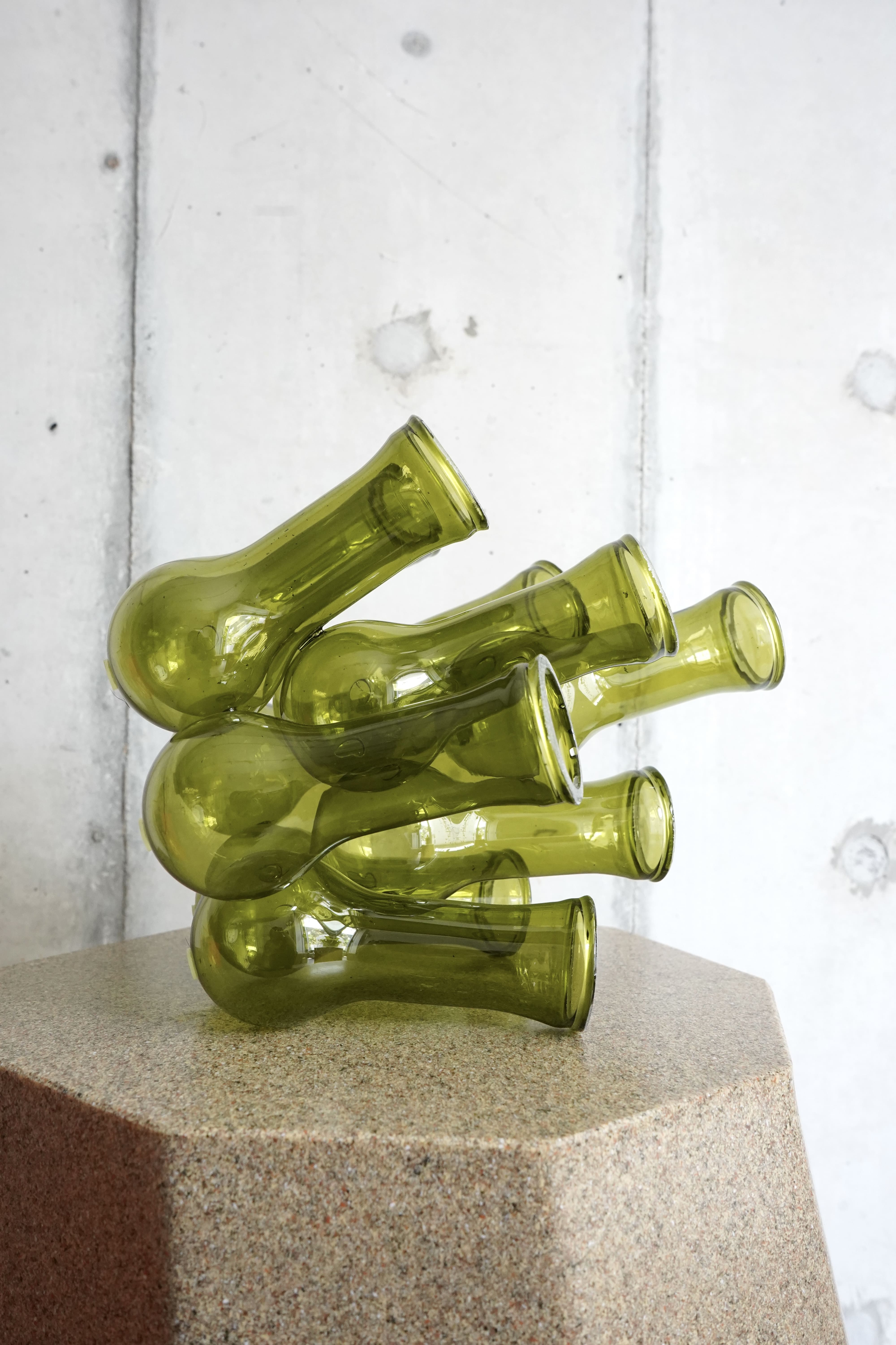 MULTI HOLE VASE (M) / green