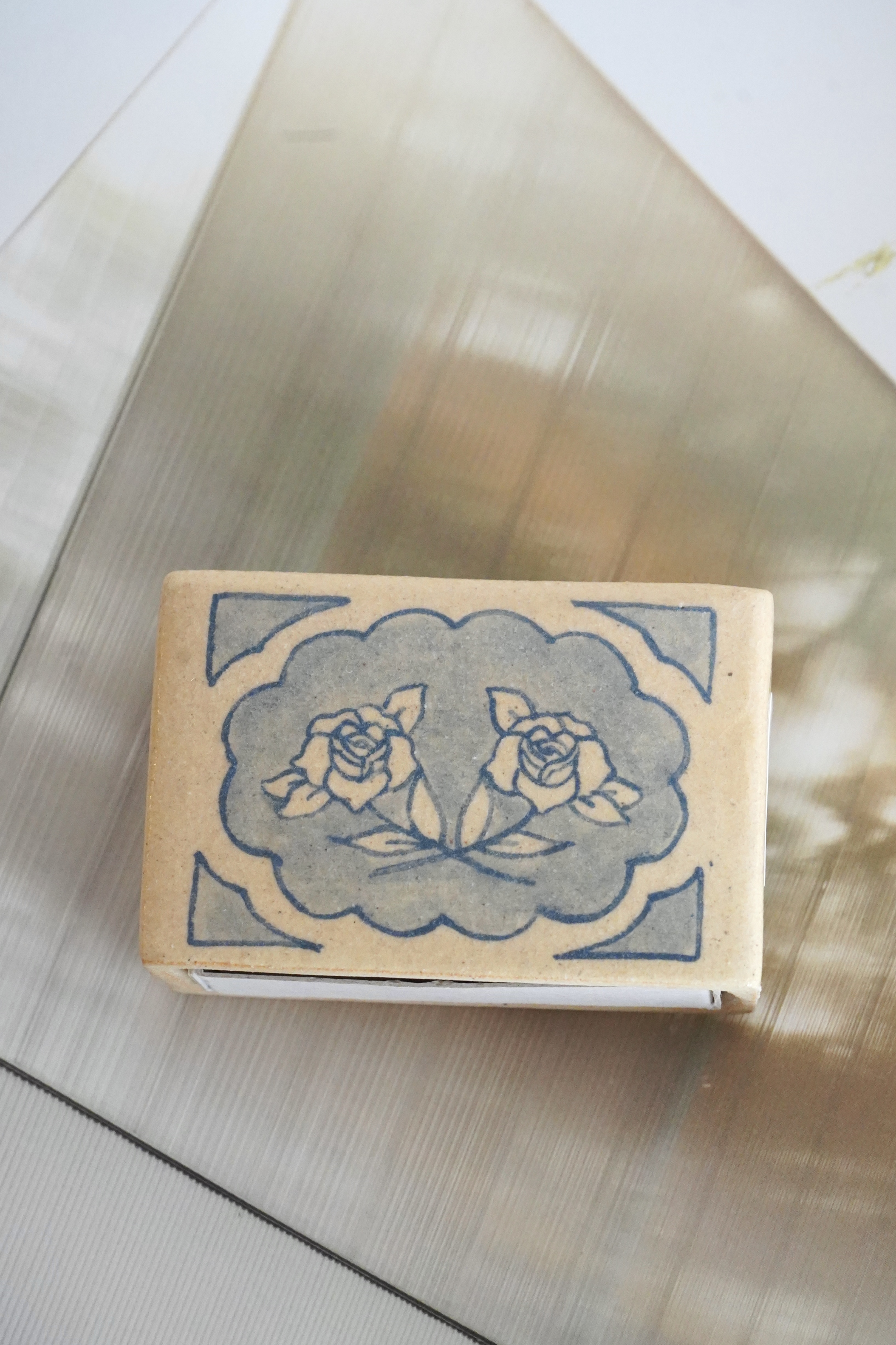 Match Case / Rose