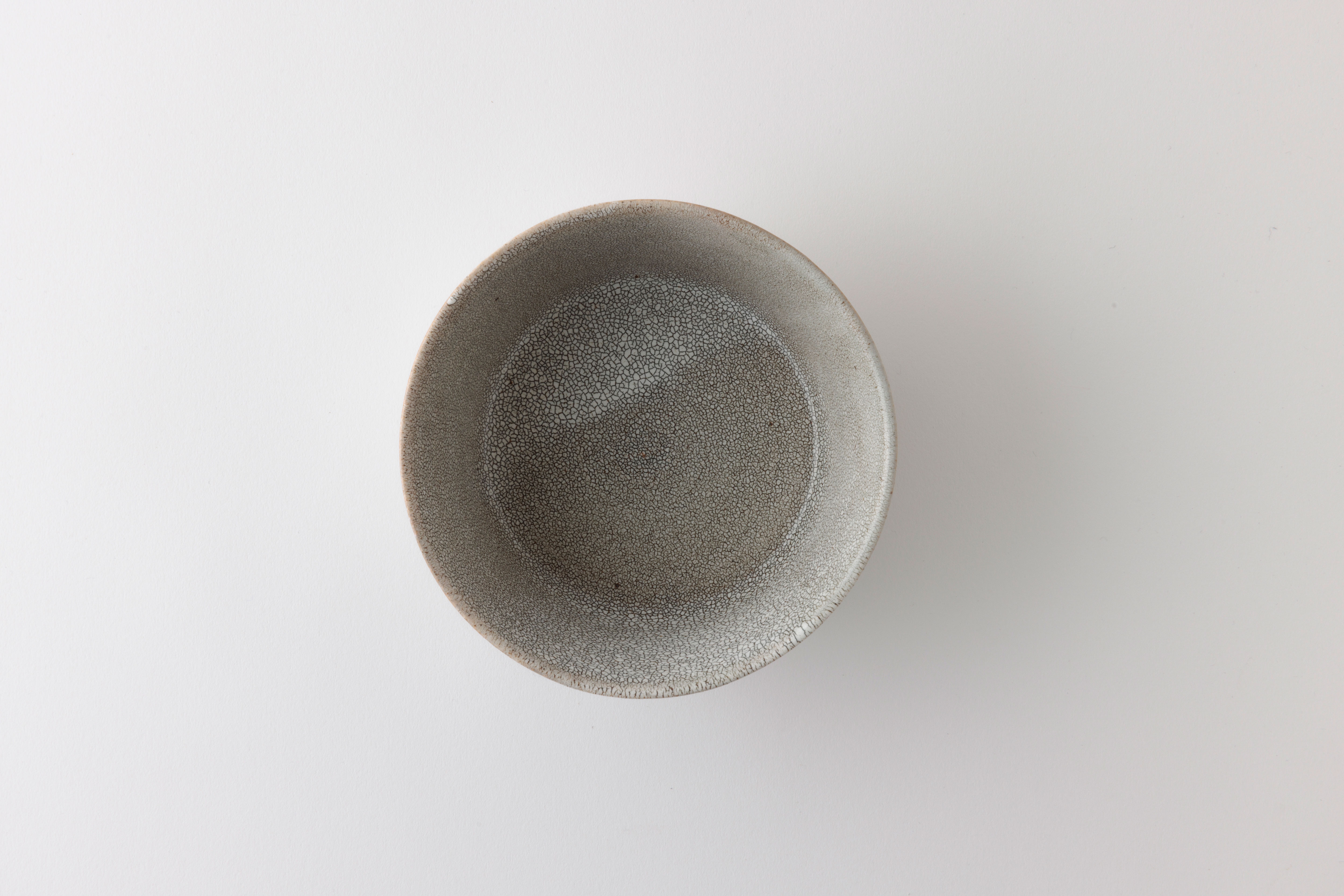 kairagi bowl color: white