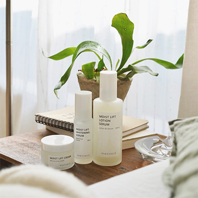 クマ対策スキンケア特集！タイプ別の原因と対策をご紹介