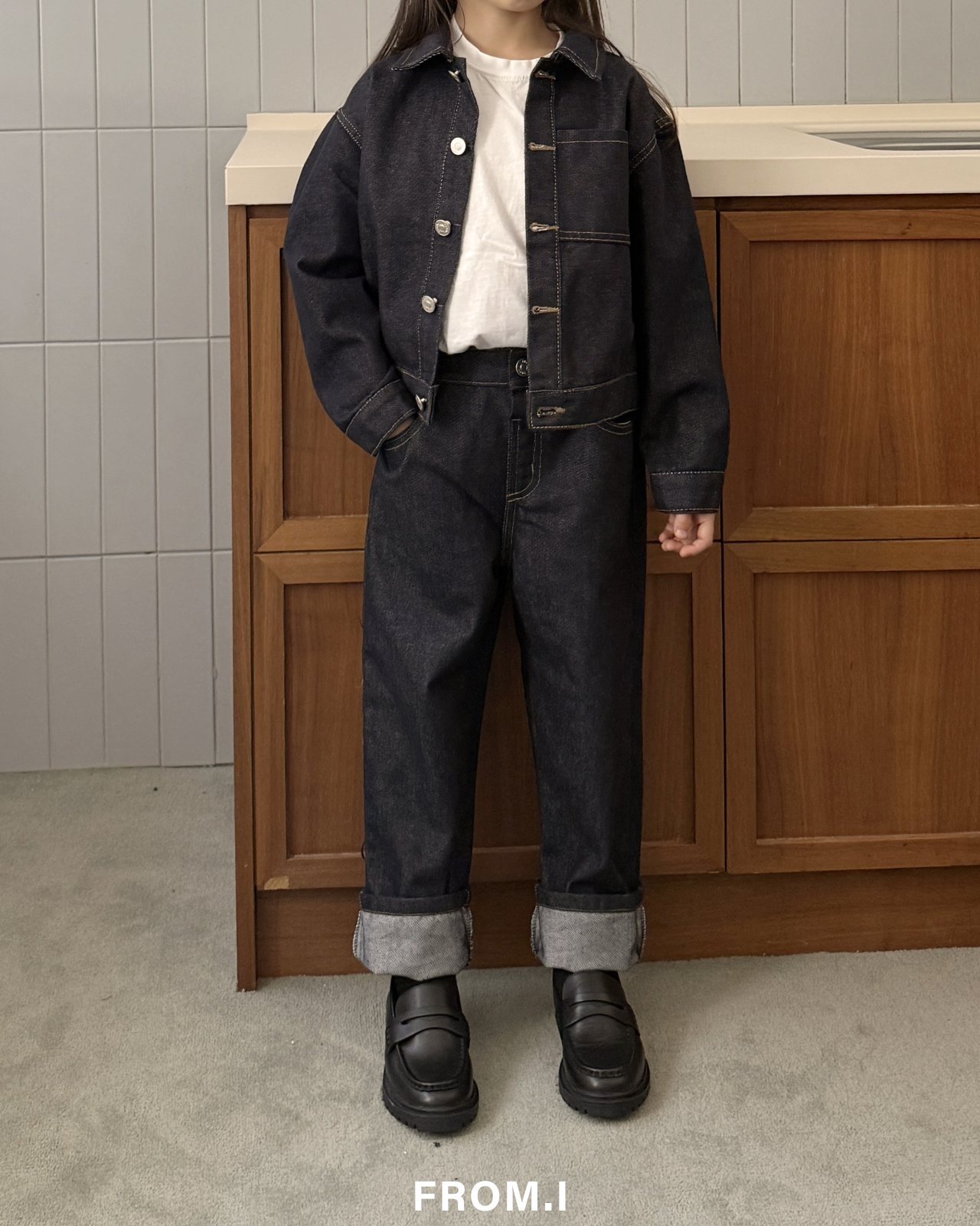 FROM.I ディープブルー テーパードデニムパンツ S: S