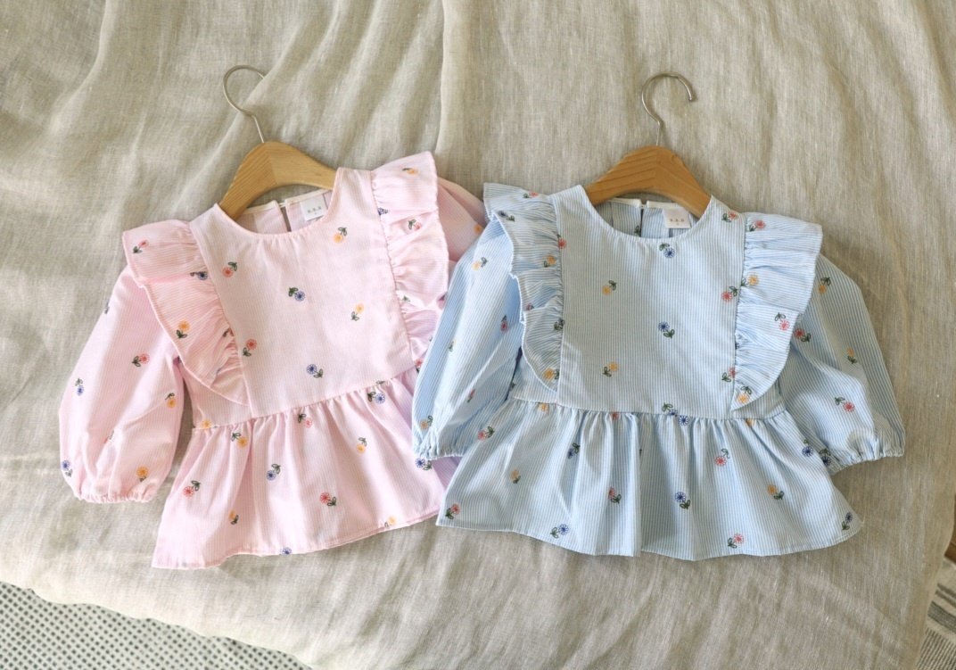 B.B.B フリルブラウス（小花）